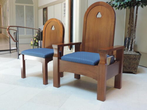 Transitional Wooden Clergy Chairs
